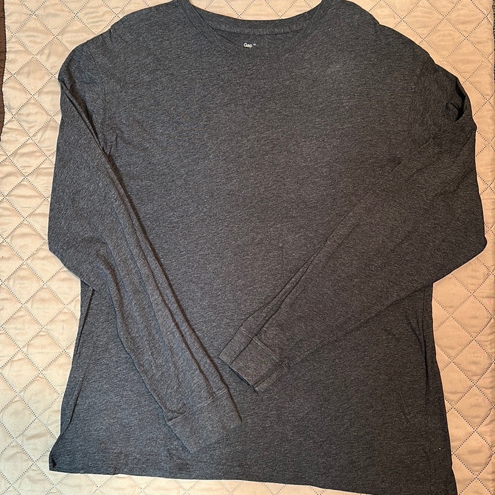 Gap crewneck LS T. XL. Like new.